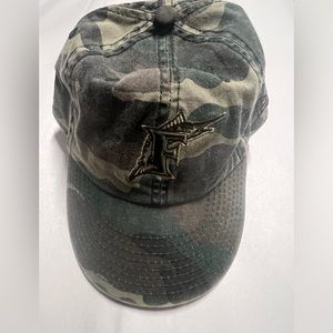 Miami Marlins Youth Fins Vintage baseball cap Hat New Era One Size Army Green